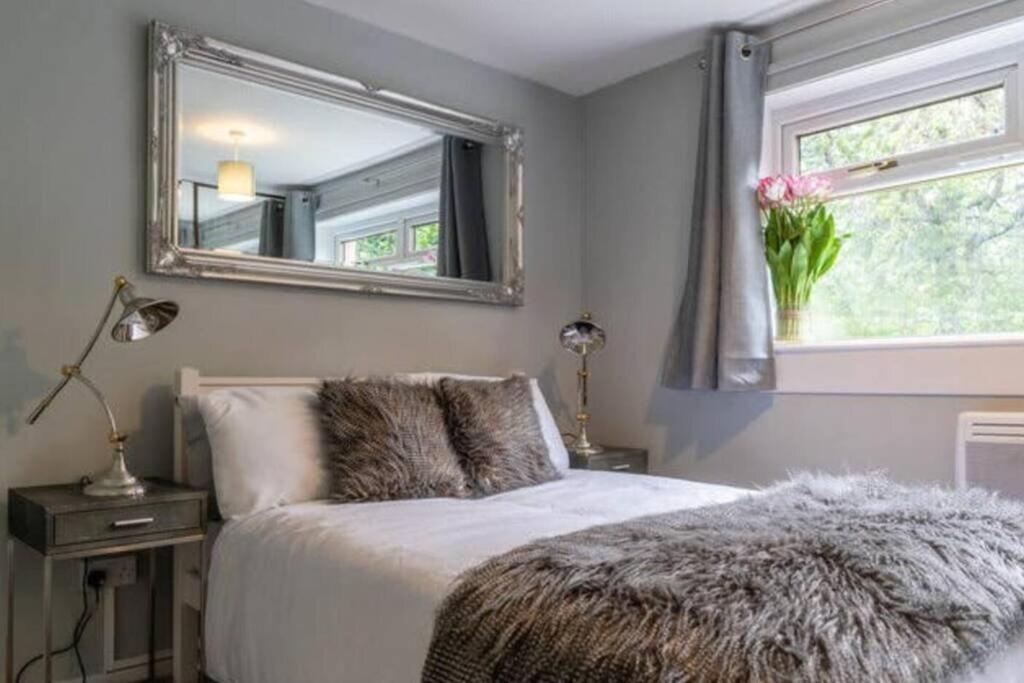 Cosy 1 Bed With Parking In City Centre Apartment กลาสโกว์ ภายนอก รูปภาพ
